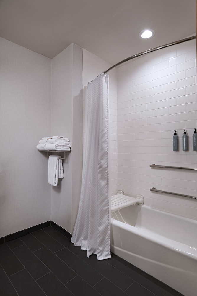 Four Points by Sheraton Fort Worth North 17/17