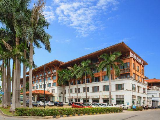 Pearl Bay Seaview Hotel (Laojie Seaview) 8/37