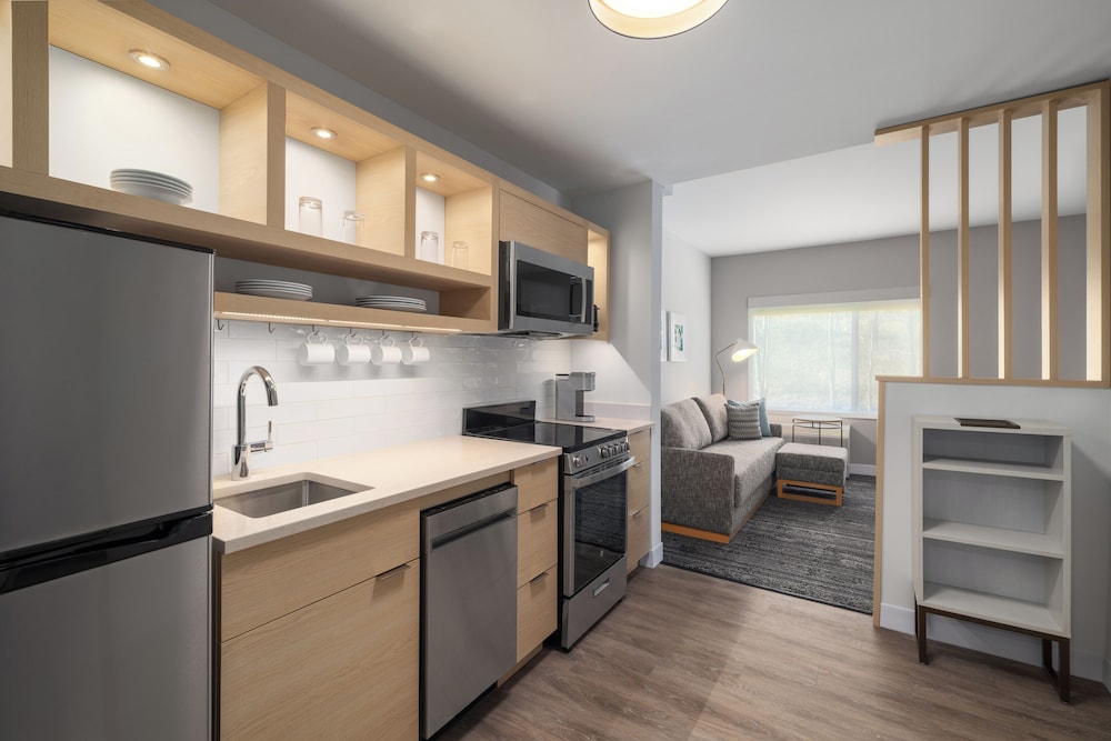 TownePlace Suites by Marriott Hickory 17/32
