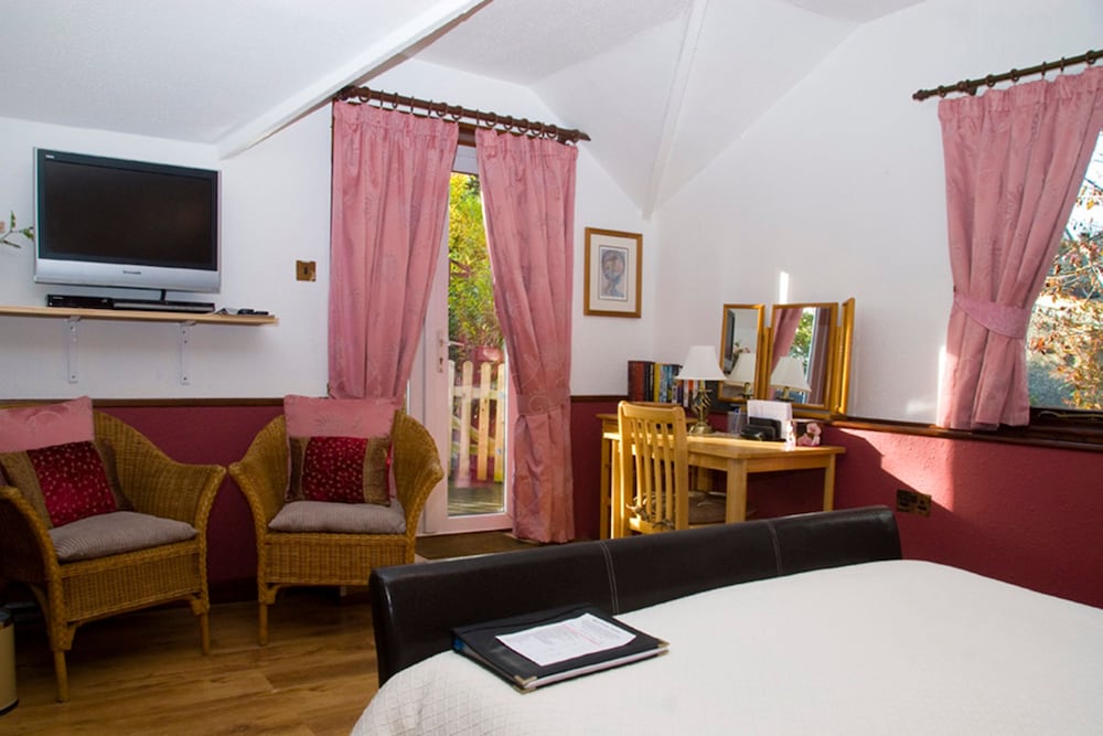 Beech Hill House B & B 33/50