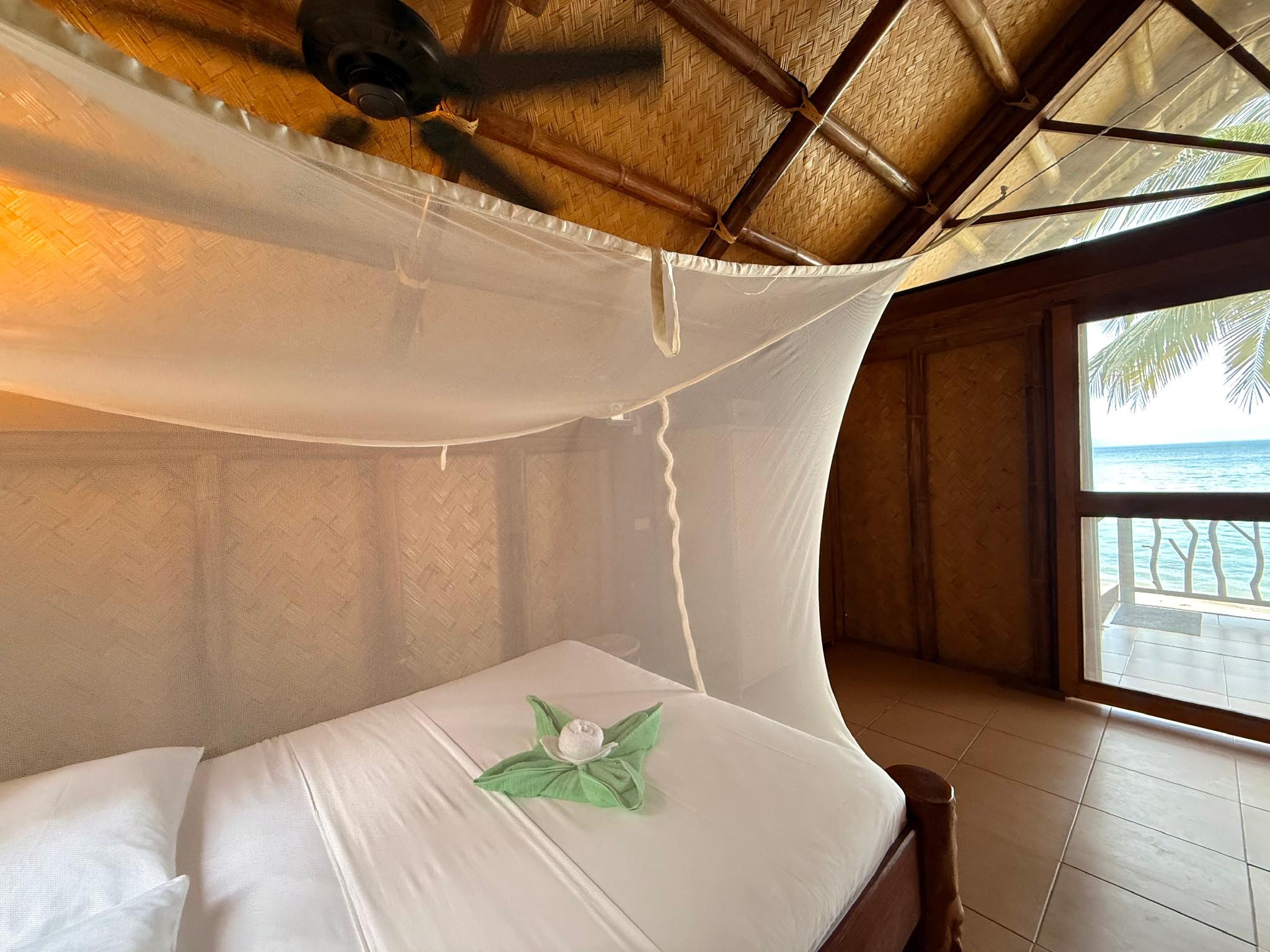 Chalet, 2 Queen Beds, Beach Side