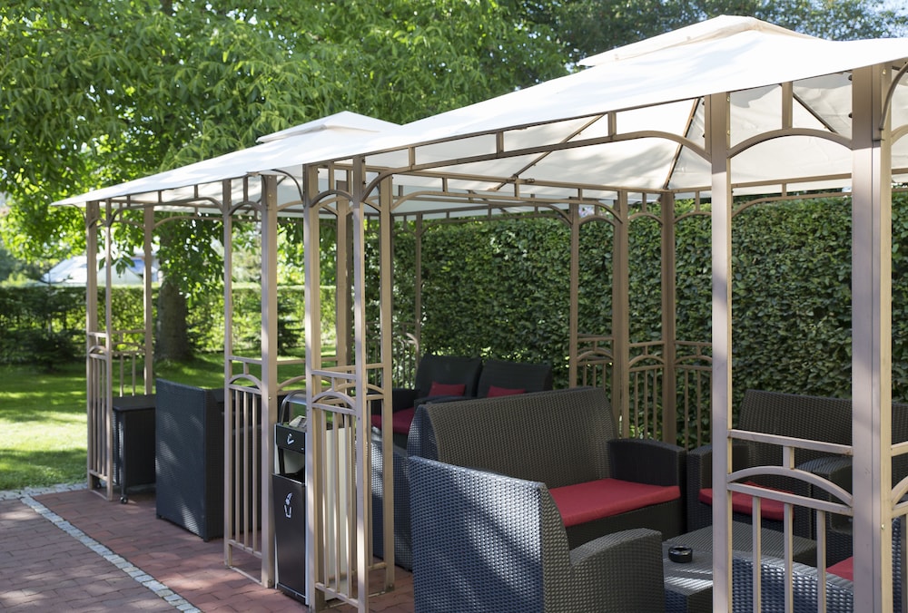 Hotel Am Schlosspark Zum Kurfurst 46/67