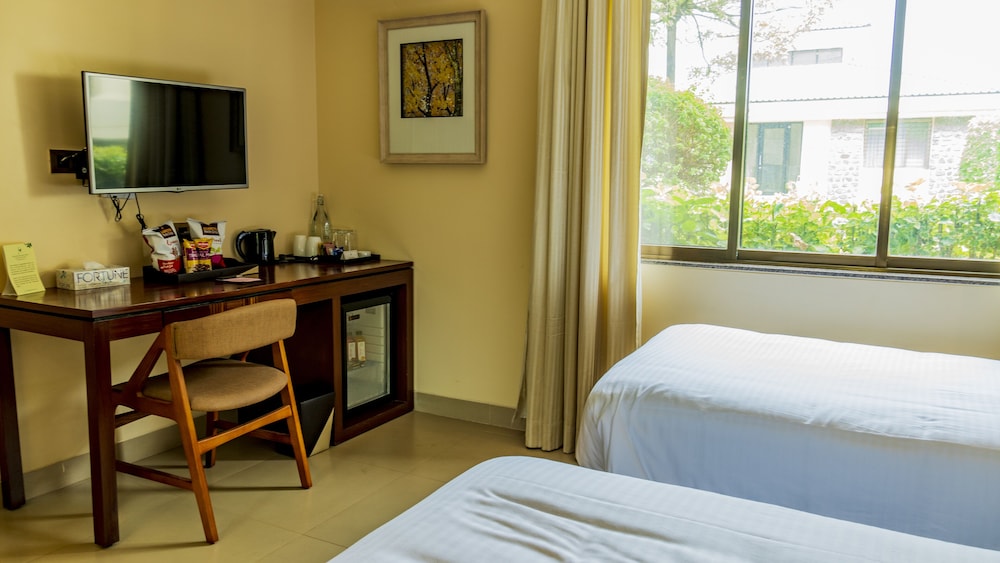 Fazlani Natures Nest - A Wellness Retreat 20/50