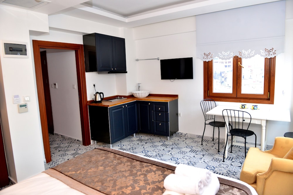 Oriella Hotel 39/40