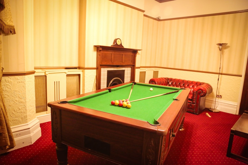 Croft Hotel 48/60