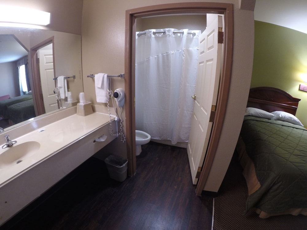 Americas Best Value Inn La Porte 45/46