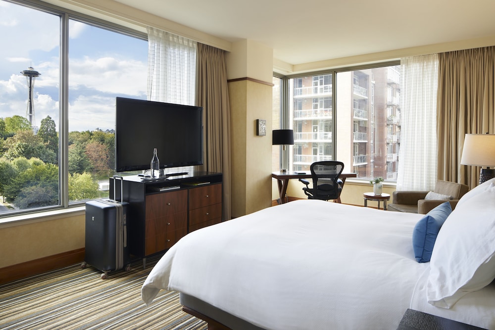 1 Hotel Seattle 16/84