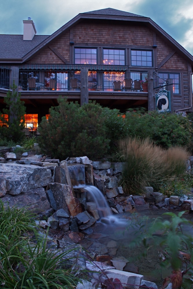 Mountain Lake Lodge 2/68