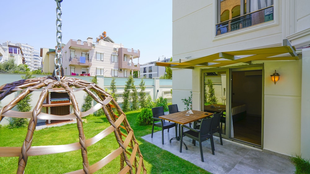 Green Beyza Suites 33/39
