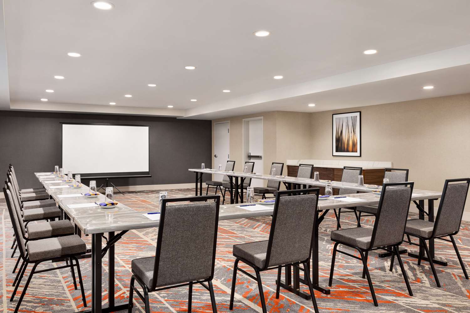 DoubleTree by Hilton Columbus Dublin, OH 28/34