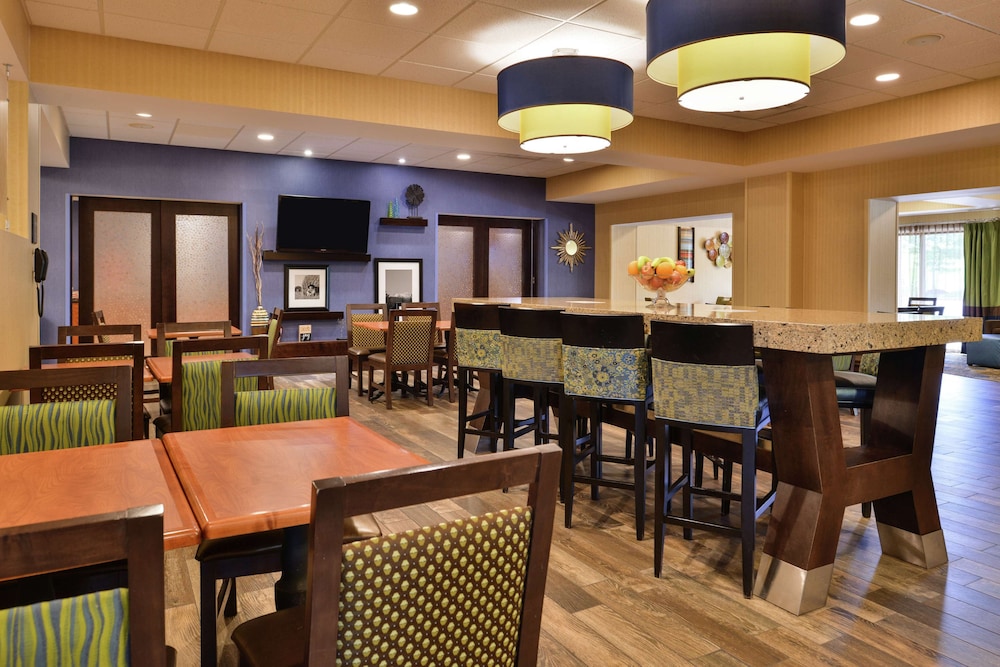 Hampton Inn Harrisonburg South 44/53