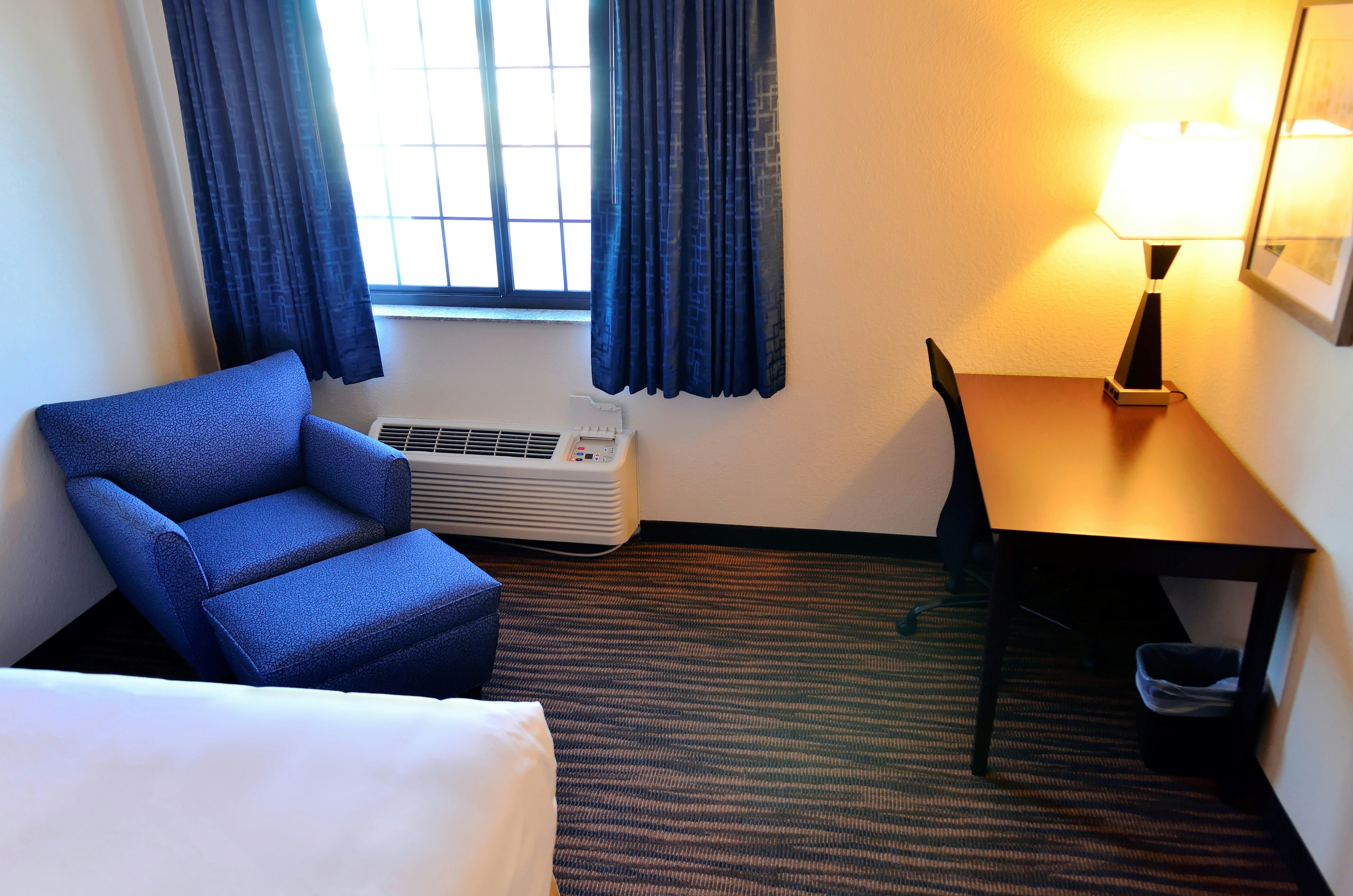Cobblestone Inn & Suites - Holstein 33/48