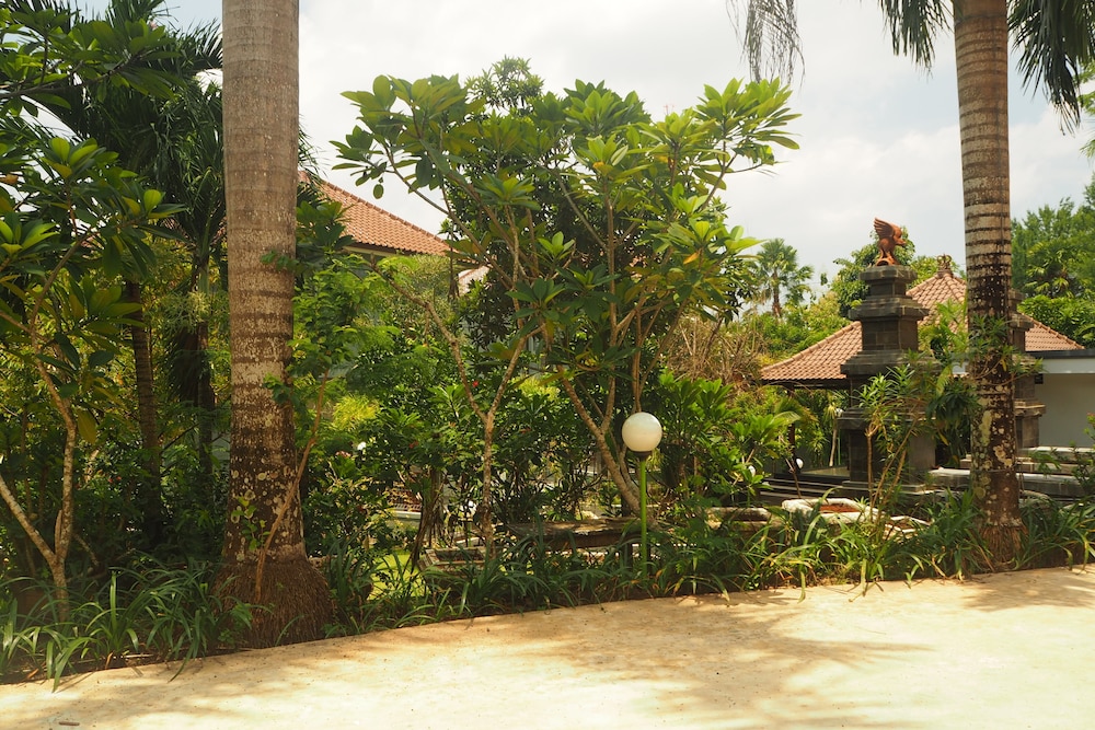 The Gecho Inn Country 30/50
