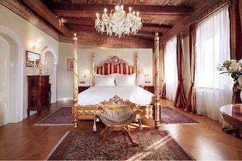 2 Bedrooms, Suite, Balcony
