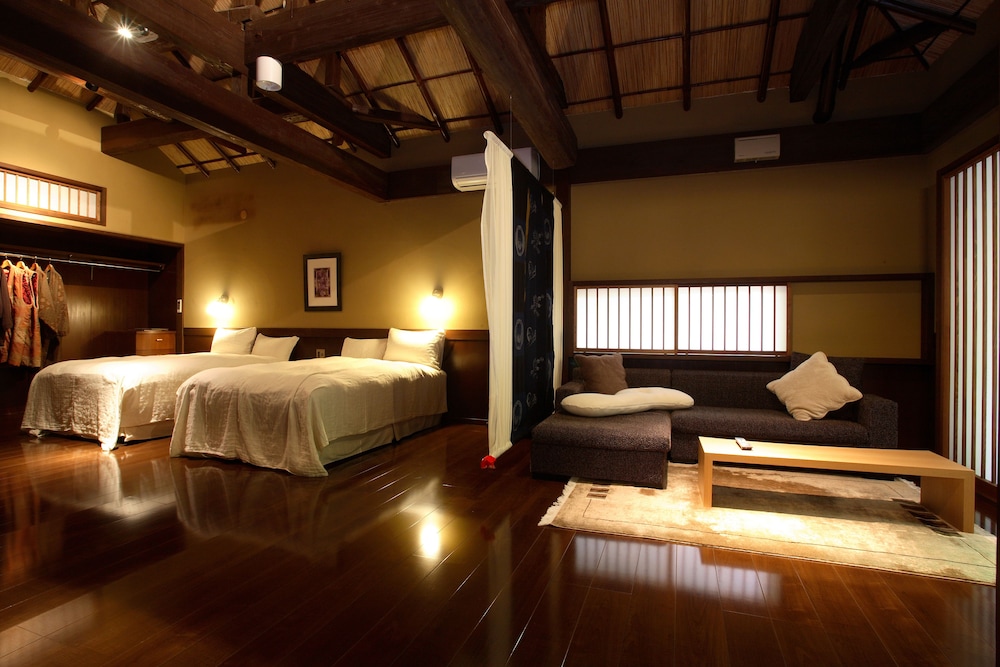 Kurokawa Onsen Satonoyu Waraku 12/57