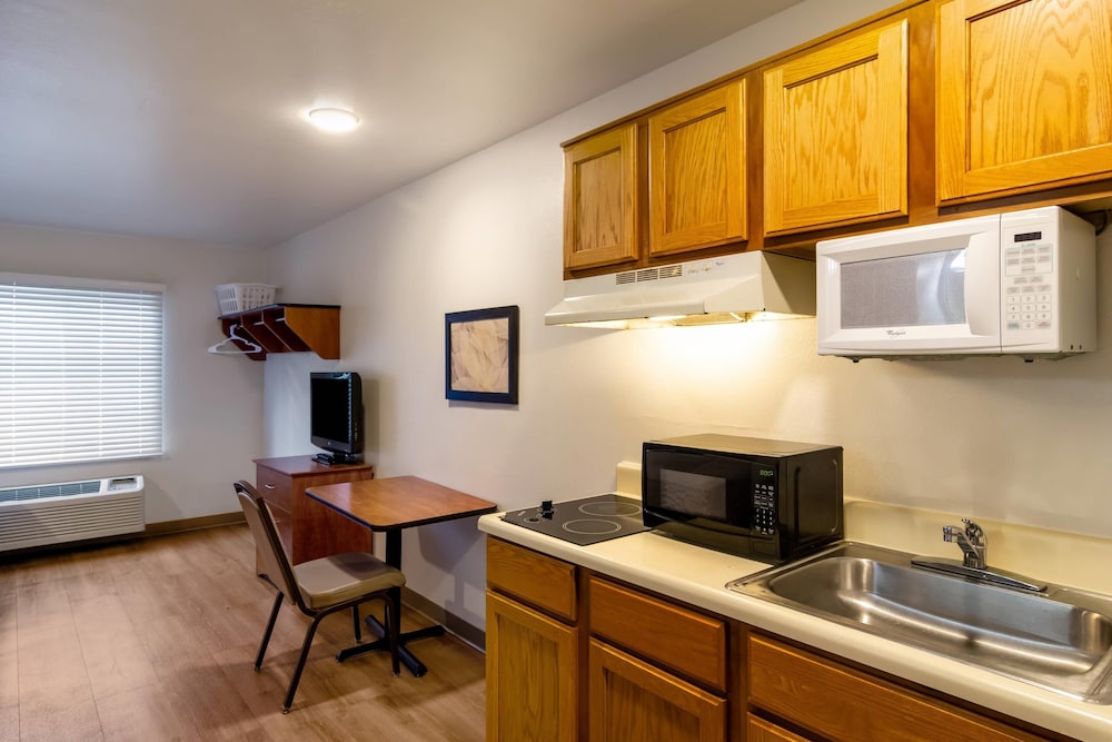WoodSpring Suites Jacksonville East 295 Cruise Port 38/47