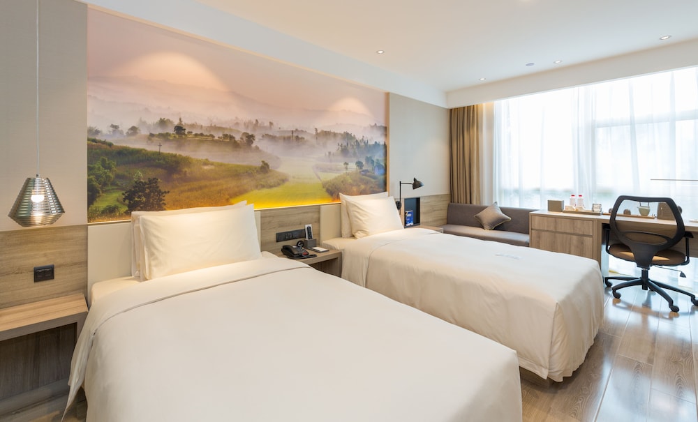 Atour Hotel (Chongqing Hongyadong Riverside) 8/36
