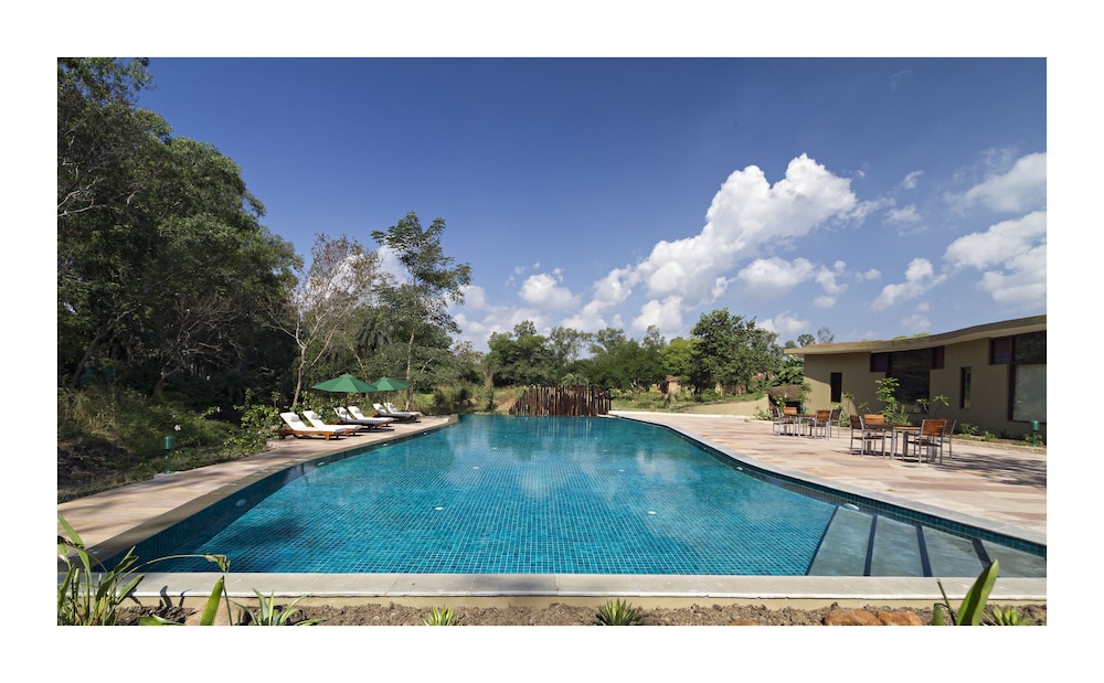 JEHAN NUMA RETREAT CLUB AND SPA 37/38