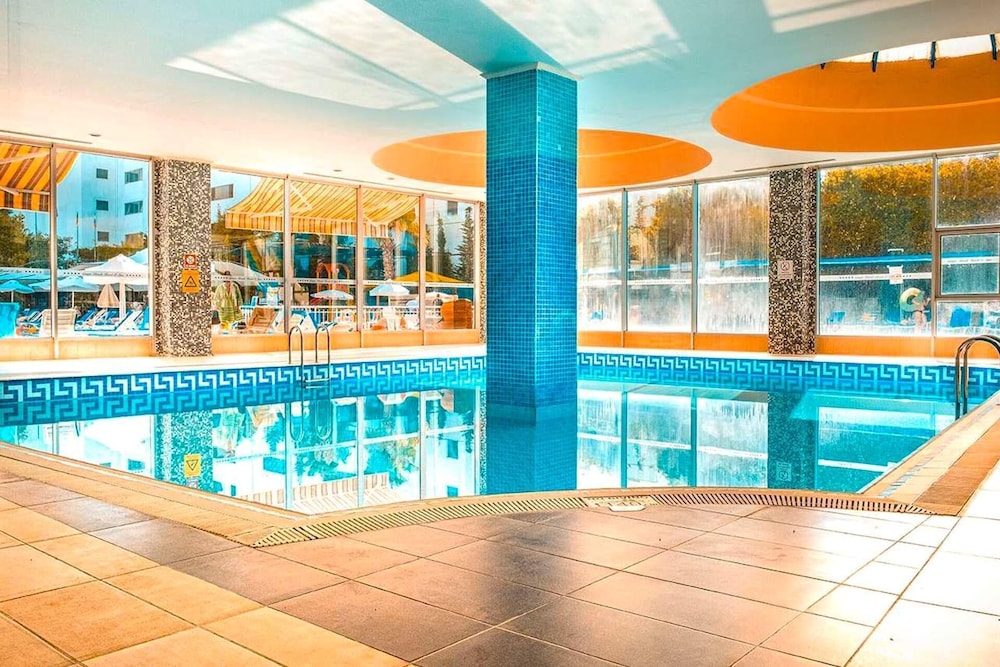 Cenger Beach Resort & Spa 24/50