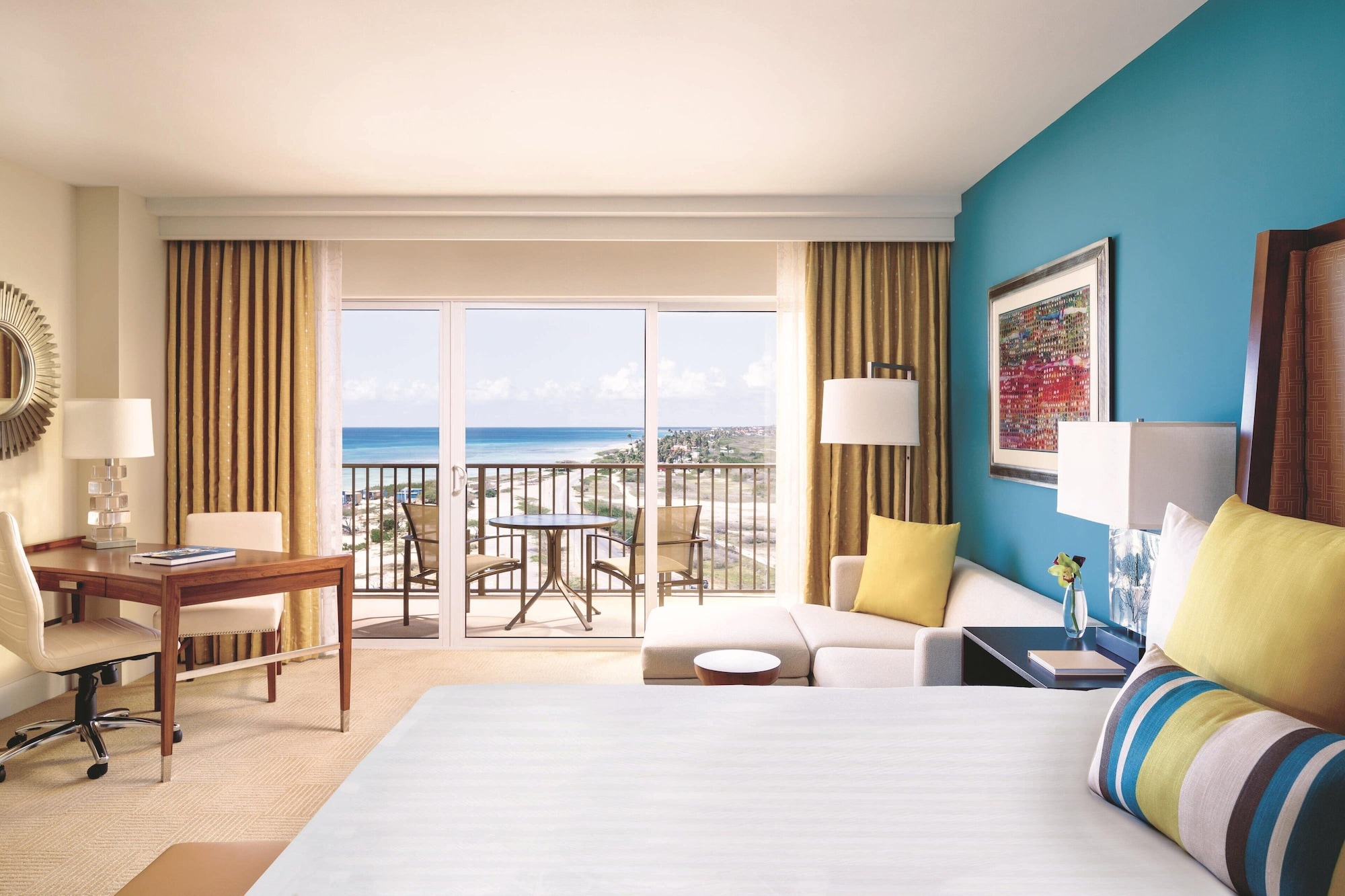 غرفة كلوب بسرير مزدوج بإطلالة، The Ritz-Carlton, Aruba 3/5