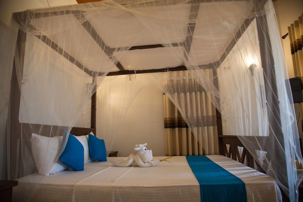 Room at Villa Pinnawala, Rambukkana