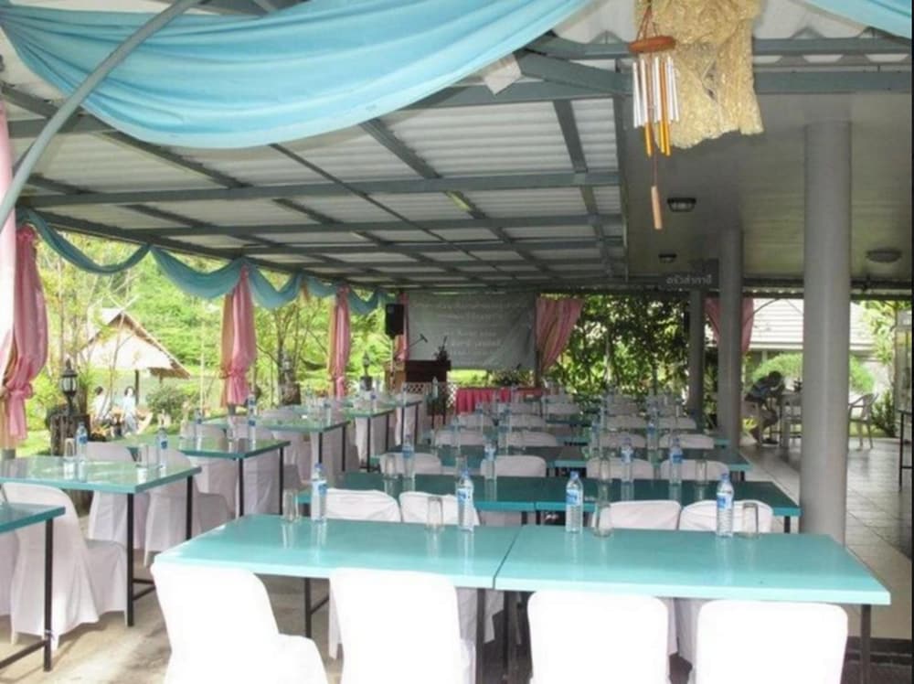 Lumphachi Lakehill Resort 27/36