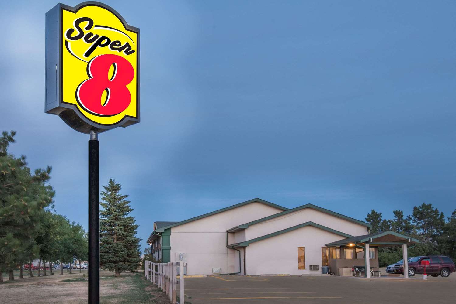 Super 8 by Wyndham Miller 2/8