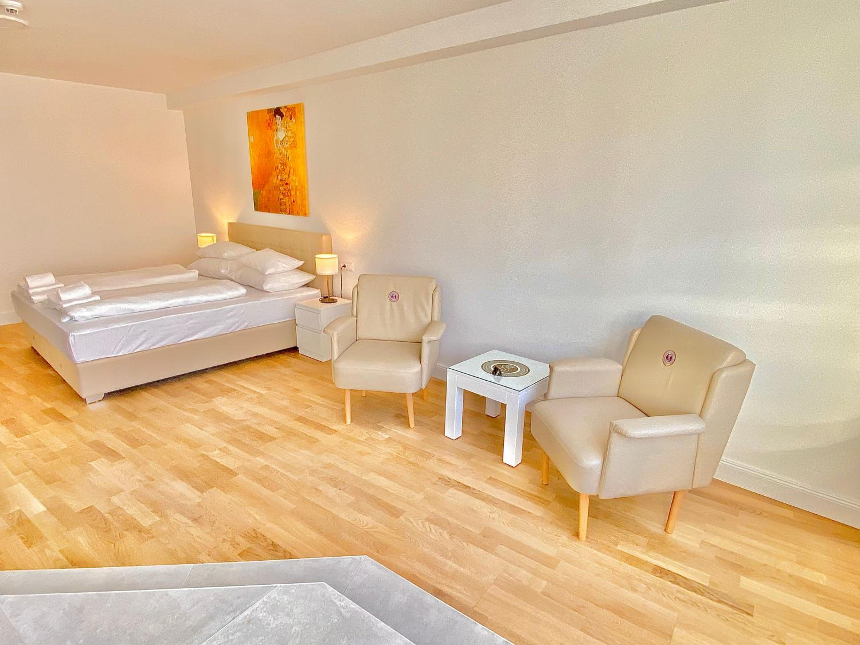 Steiner Residences Modling 3/12