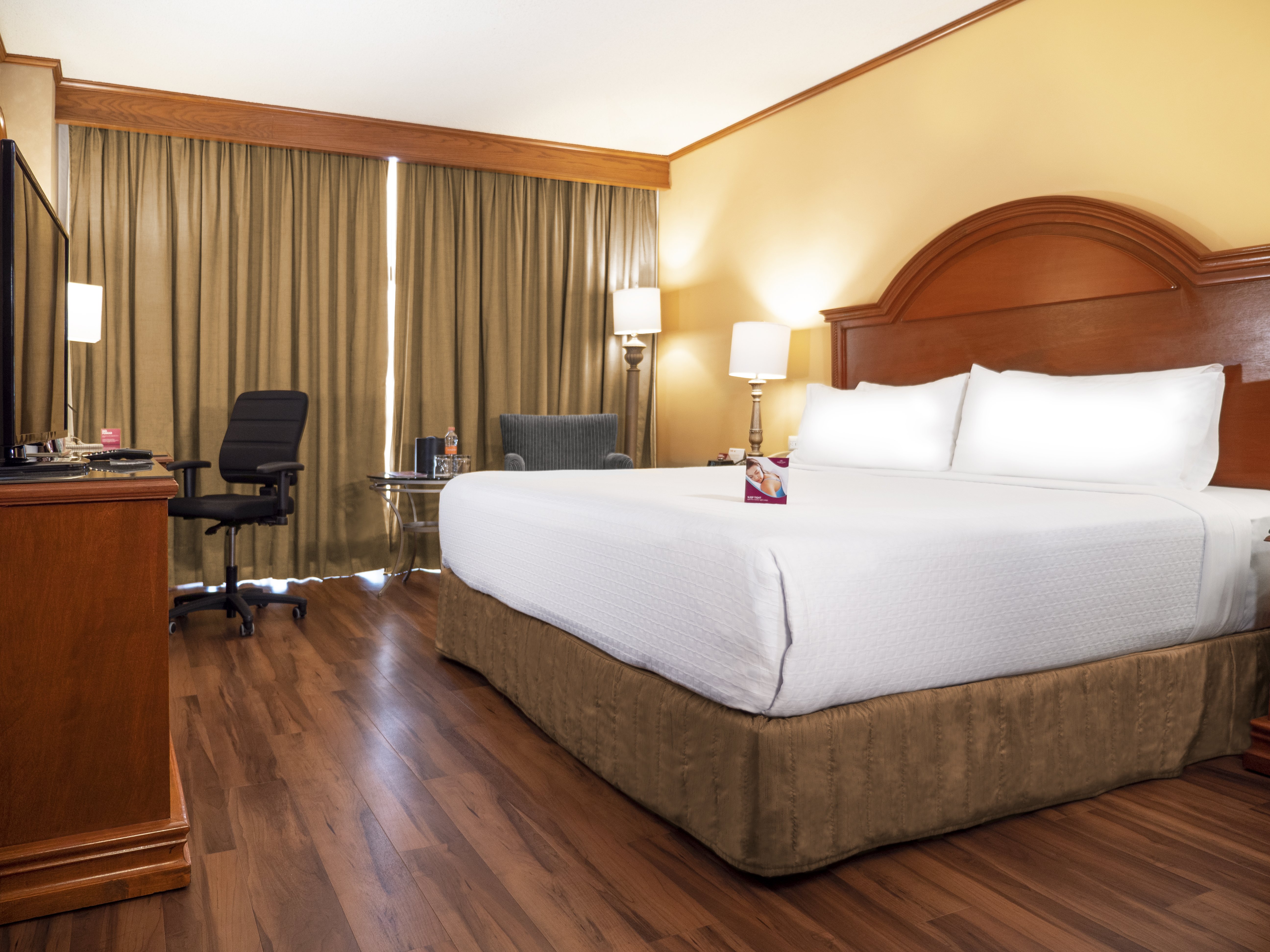 Crowne Plaza Monterrey 30/74