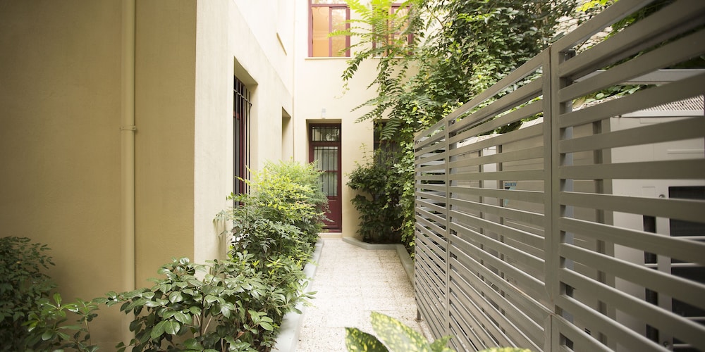 Gatto Perso Luxury Apartments 3/50