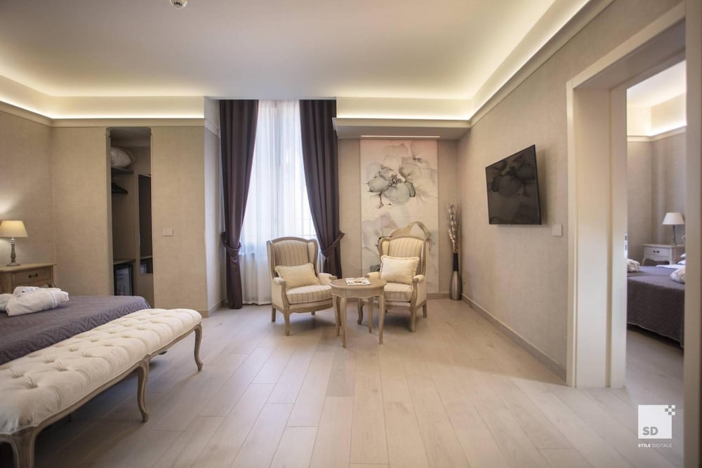 Hotel Cavour 24/49