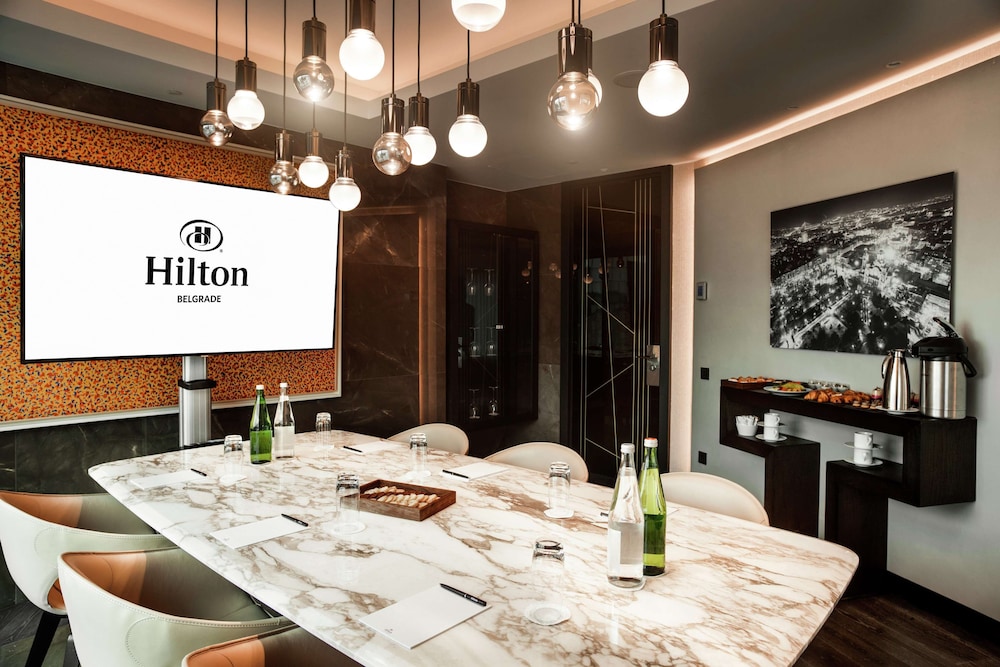 Hilton Belgrade 59/79