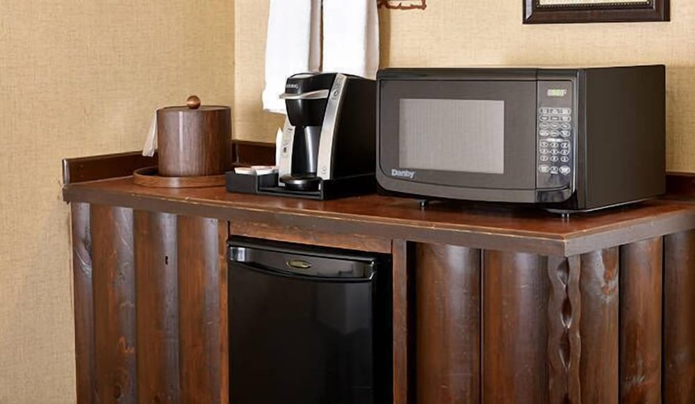 Boarders Inn & Suites by Cobblestone Hotels - Waukon 16/25