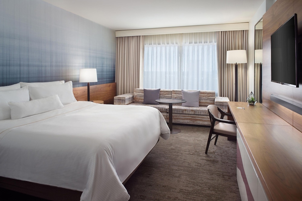 The Westin Charlotte 17/67