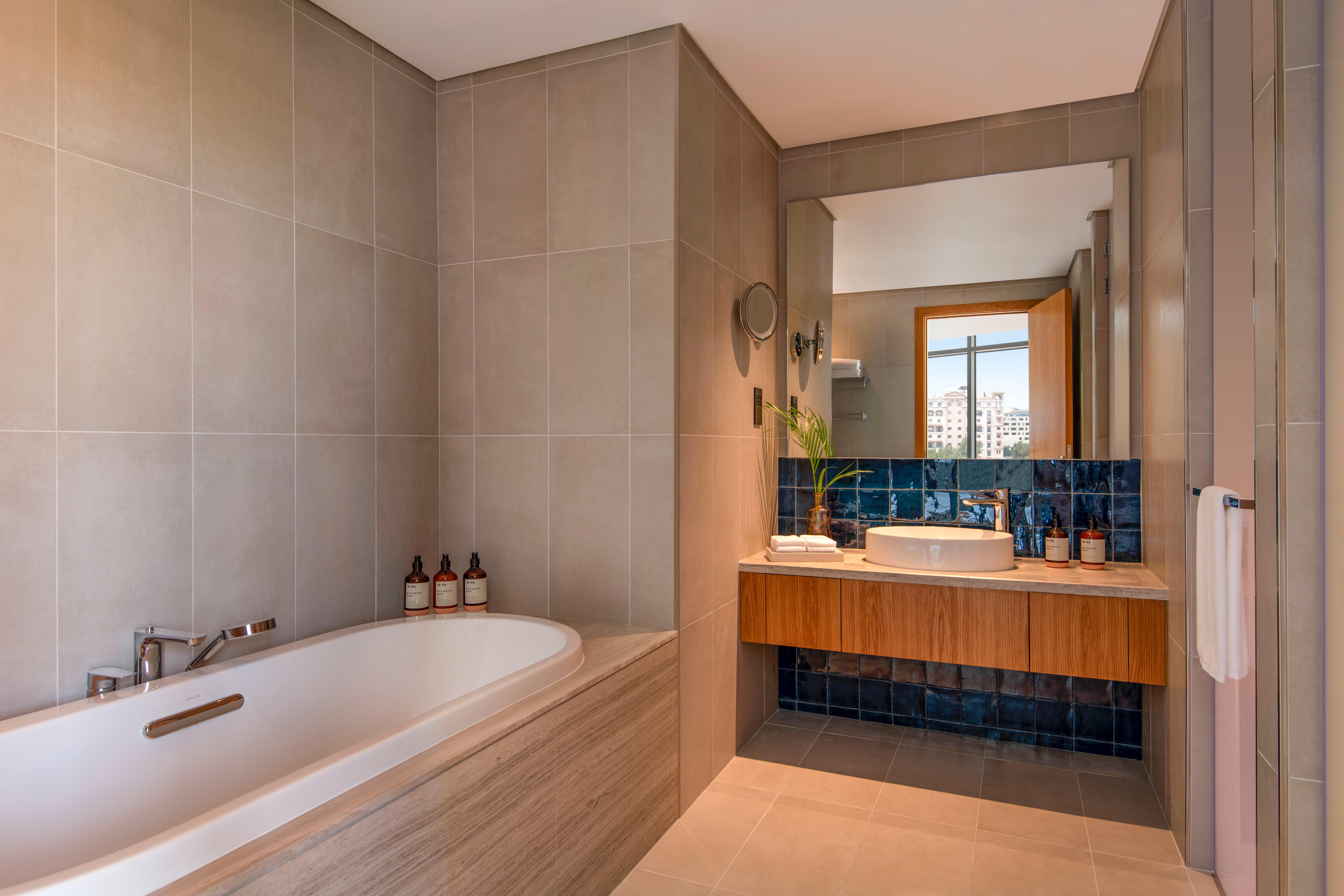 غرفة بسرير كينج، Abesq Doha Hotel & Residences 5/6
