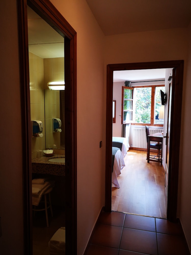 Santa Barbara de la Vall de Ordino 24/24