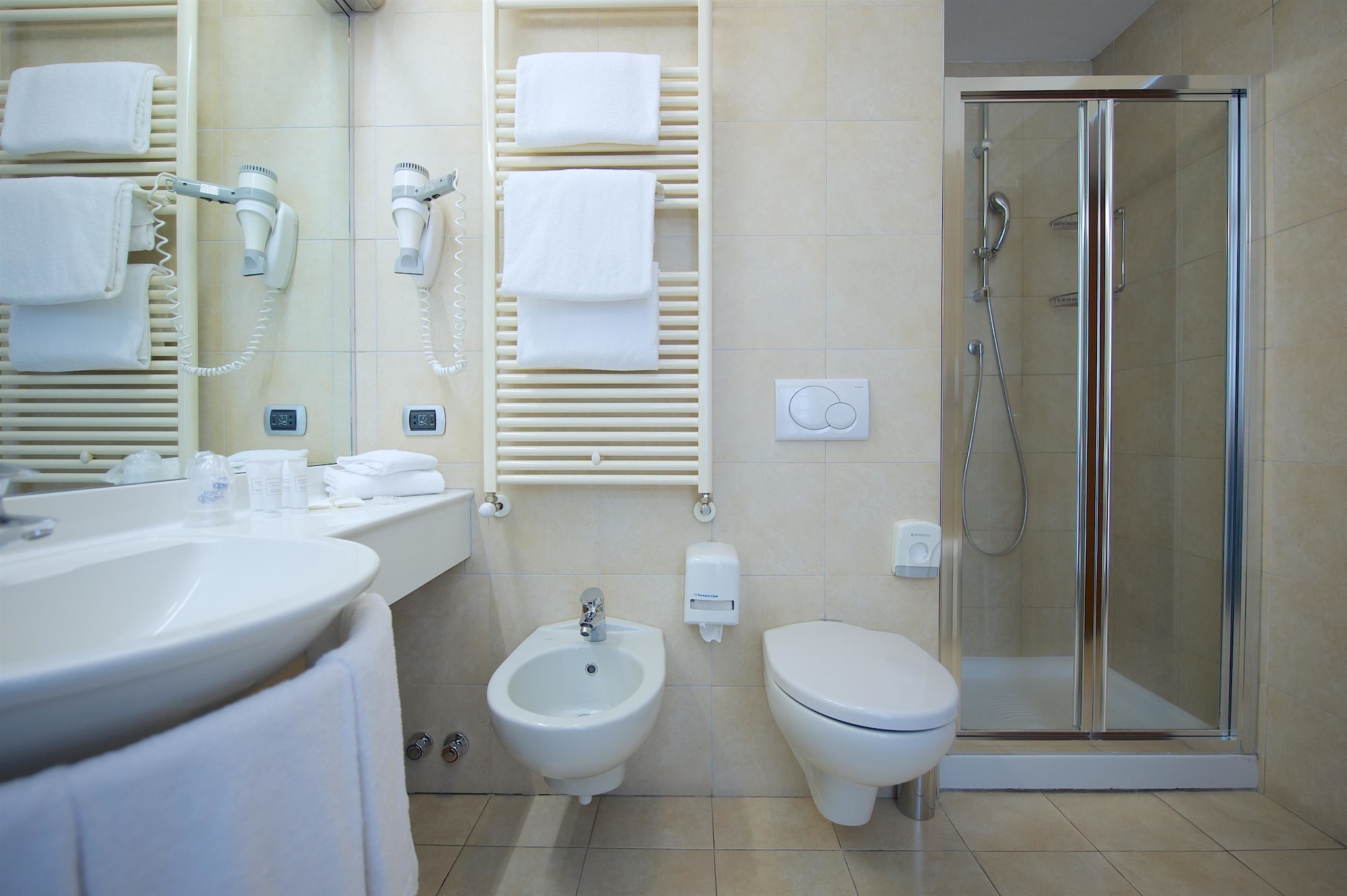 غرفة قياسية بسريرين منفصلين، Best Western Crystal Palace Hotel 4/5