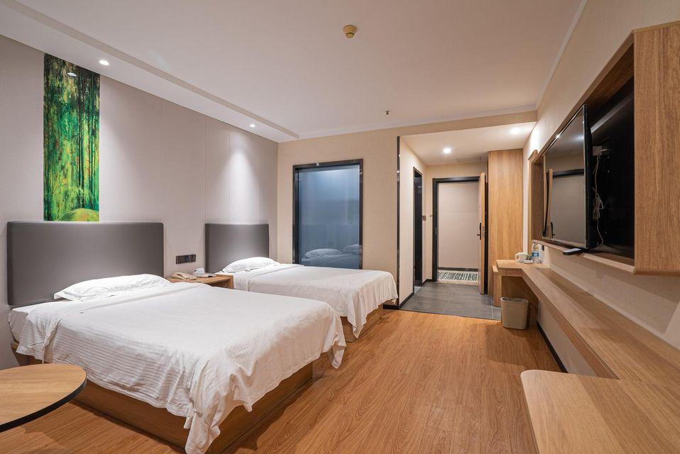 Feature, 2 Beds