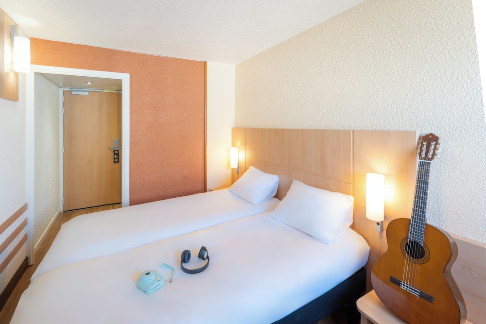 STANDARD, TWIN BEDS