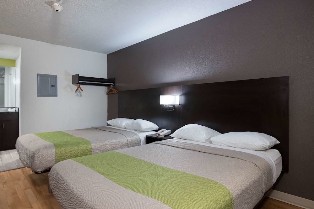 Motel6 Columbus, GA - Downtown 17/52