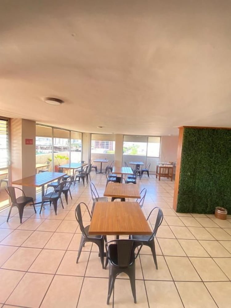 Hotel Flamingos 42/47