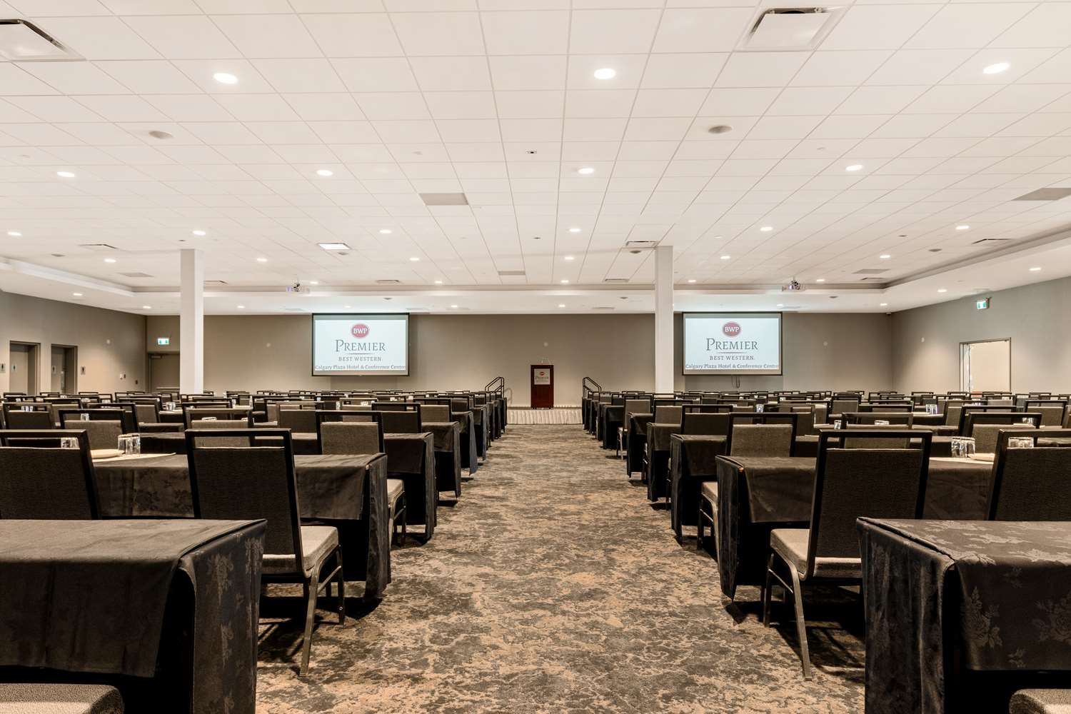 Best Western Premier Calgary Plaza Hotel and Conference Centre 60/65