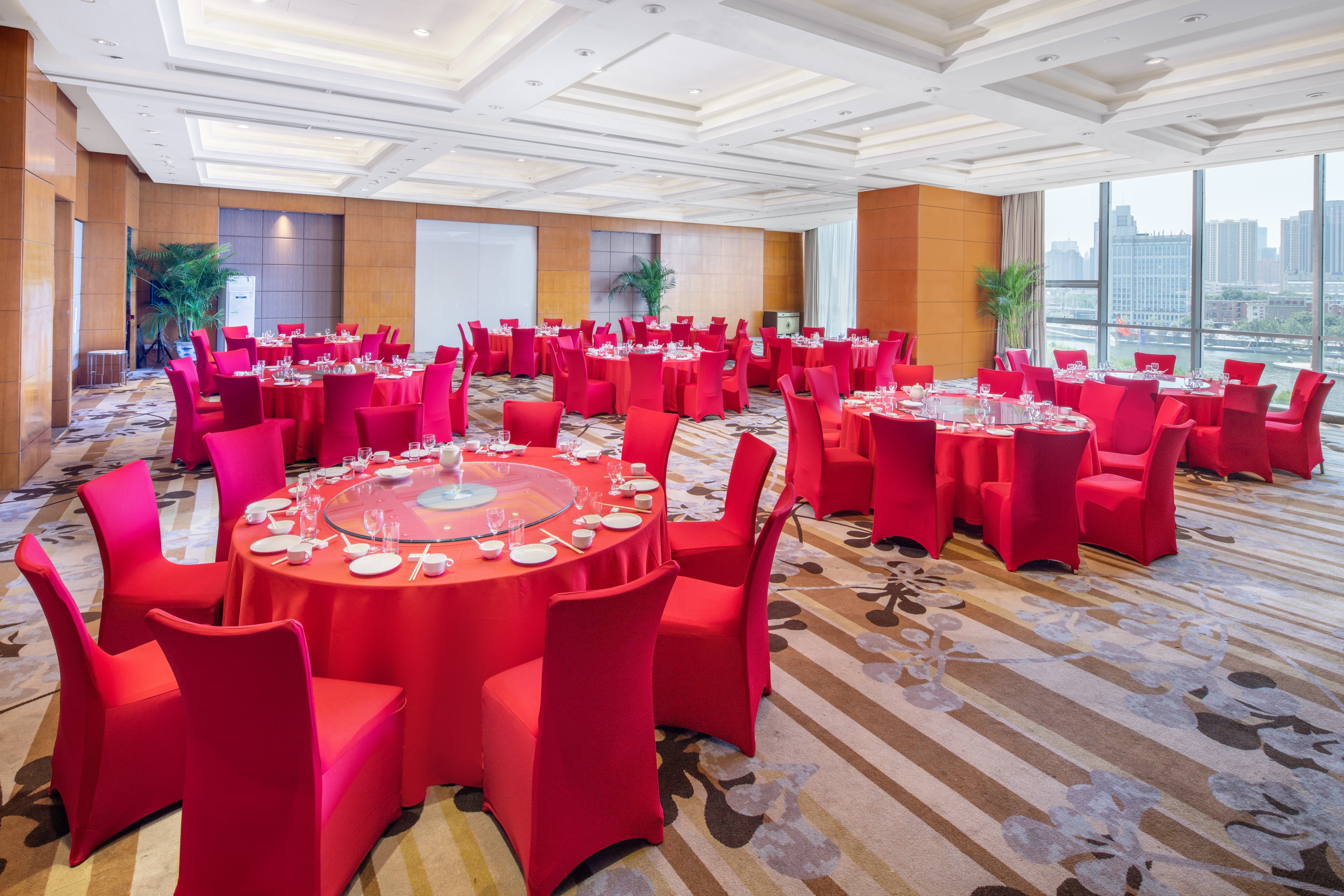 Holiday Inn Tianjin Riverside 68/79