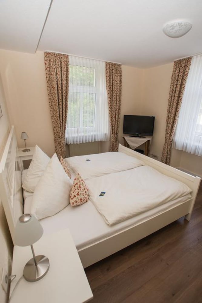 Mosellandhotel Im Enderttal Zum Onkel Willi 7/37