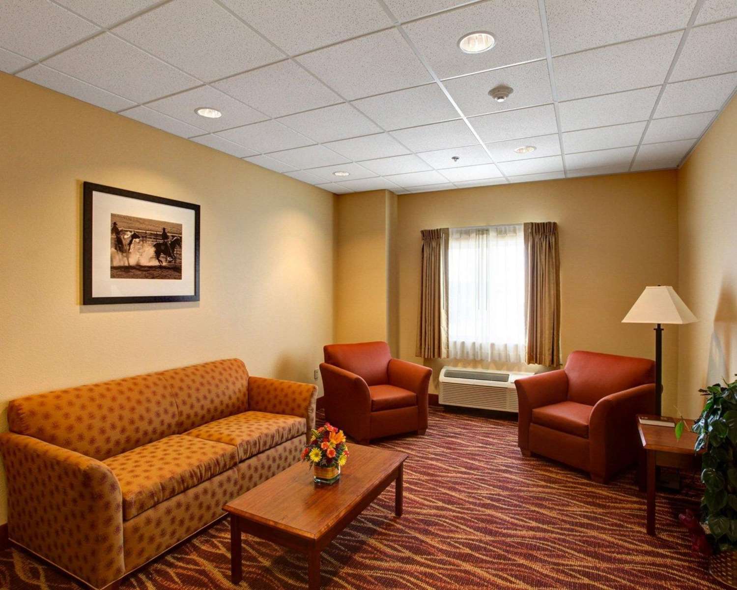 Rodeway Inn & Suites Phillipsburg KS 19/29