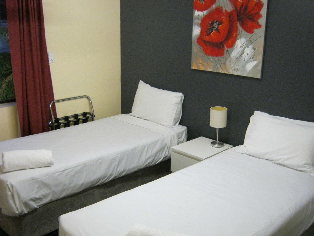 Perth City Apartment Hotel 12/44