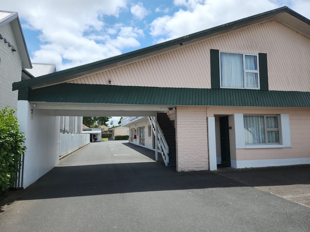 Cedar Lodge Motel Hamilton 42/50