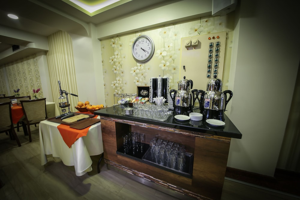 Asya Hotel 31/41