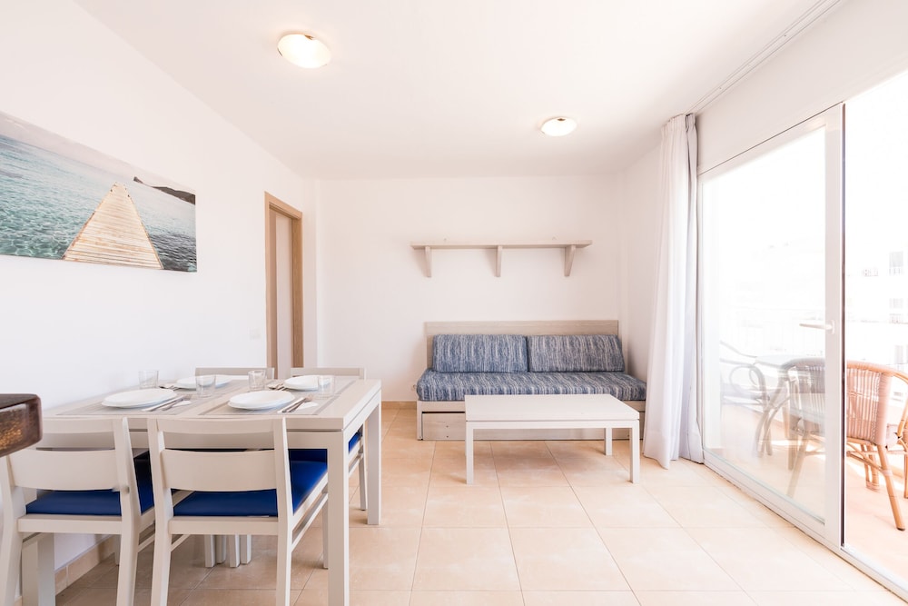 Apartamentos Avenida 16/30