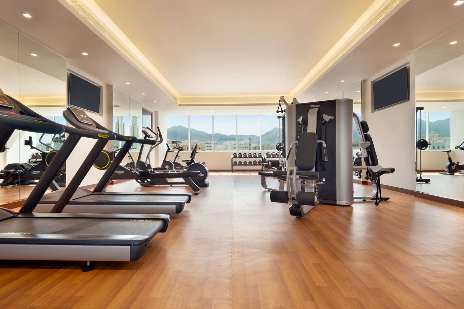 Wyndham Garden Muscat Al Khuwair 9/21